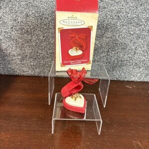 Hallmark Keepsake 2002 "Our First Christmas Together" Rings In Heart Box